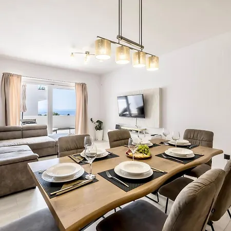 Appartamento Apartment Gabi - Sea View & Spacious Terrace, Znjan Spalato