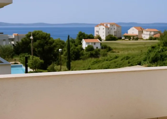 Apartment Gabi - Seaview & Spacious Terrace, Znjan *