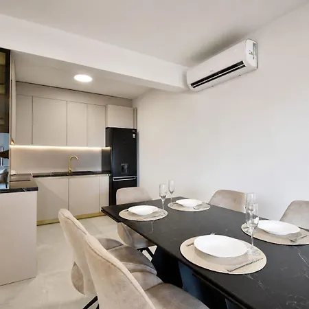 Golden Pearl - Exclusive Seaview With Jacuzzi & Spacious Teracce, Znjan Сплит