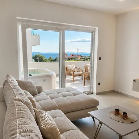 Golden Pearl - Exclusive Seaview Apartment With Jacuzzi & Spacious Teracce, Znjan