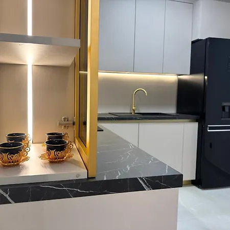 Golden Pearl - Exclusive Seaview With Jacuzzi & Spacious Teracce, Znjan Lejlighed