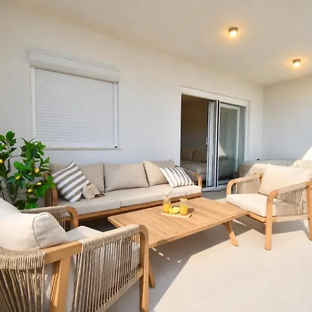 Golden Pearl - Exclusive Seaview With Jacuzzi & Spacious Teracce, Znjan * Спліт